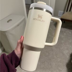 Stanley Quencher H2.0 Flowstate Tumbler 40oz